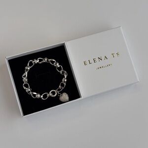 524 Silver Heart Charm Bracelet